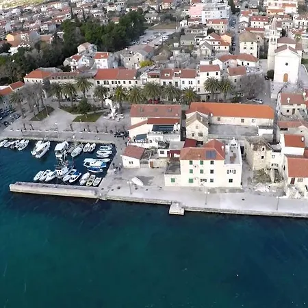 Apartman Fredy 30m From The Beach Kaštela